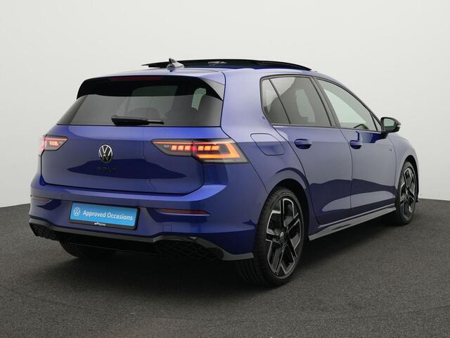 Volkswagen GOLF 1.5 eTSI 150 pk DSG R-Line Edition | Panoramadak | IQ Light | Rondomzicht camera | Harman/Kardon | Adaptive Cruise