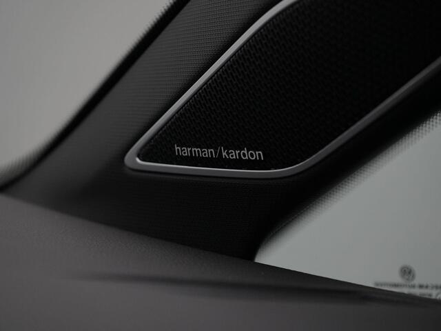 Volkswagen GOLF 1.5 eTSI 150 pk DSG R-Line Edition | Panoramadak | IQ Light | Rondomzicht camera | Harman/Kardon | Adaptive Cruise
