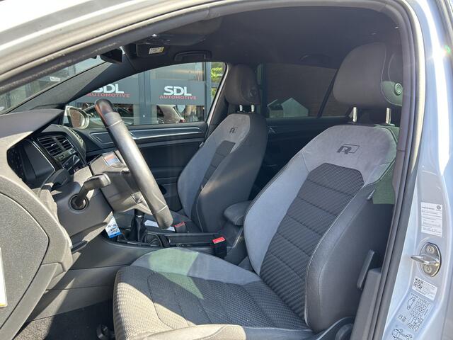 Volkswagen GOLF 1.0 TSI Highline Business R-Line // FULL LED // NAVI + CARPLAY // ADAPTIV CRUISE // CAMERA // PDC V+A // DIGITAL COCKPIT