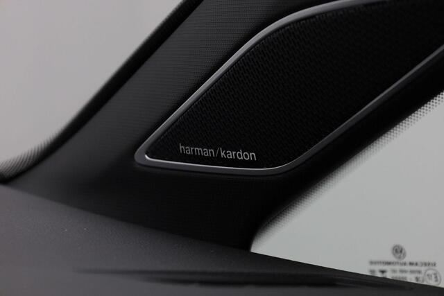 Volkswagen GOLF 2.0 TSI 300PK DSG GTI Clubsport | Panoramadak | IQ Light | Harman/Kardon Sound | Head-up display | Stoelverwarming | Achteruitrijcamera