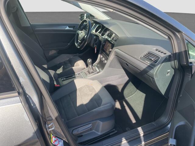 Volkswagen GOLF Variant 1.5 TSI Comfortline Business | Trekhaak | Adaptive Cruise | Carplay