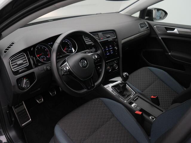 Volkswagen GOLF Variant 1.0 TSI 115 pk Comfortline | Parkeersensoren voor/achter | Navigatie | Stoelverwarming | Adaptive Cruise