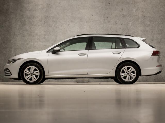 Volkswagen GOLF Variant 1.0 eTSI Sport Life Automaat (GROOT NAVI, CLIMATE, STUUR/STOELVERWARMING, SFEERVERLICHTING, PARKEERSENSOREN, SPORTSTOELEN, LM VELGEN, ADAPTIVE CRUISE, NIEUWSTAAT)