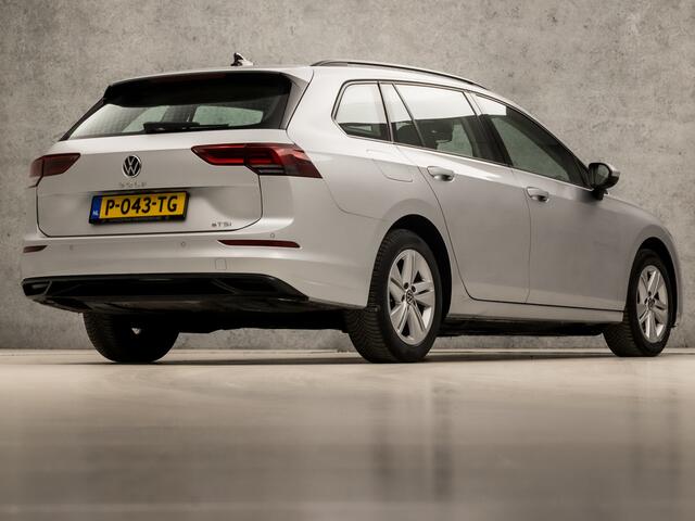 Volkswagen GOLF Variant 1.0 eTSI Sport Life Automaat (GROOT NAVI, CLIMATE, STUUR/STOELVERWARMING, SFEERVERLICHTING, PARKEERSENSOREN, SPORTSTOELEN, LM VELGEN, ADAPTIVE CRUISE, NIEUWSTAAT)