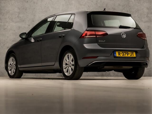 Volkswagen GOLF 1.4 TSI Sportline (APPLE CARPLAY, GROOT NAVI, CAMERA, CLIMATE, LM VELGEN, SPORTSTOELEN, ADAPTIVE CRUISE, PARKEERSENSOREN, NIEUWSTAAT)