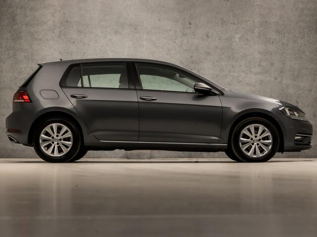 Volkswagen GOLF 1.4 TSI Sportline (APPLE CARPLAY, GROOT NAVI, CAMERA, CLIMATE, LM VELGEN, SPORTSTOELEN, ADAPTIVE CRUISE, PARKEERSENSOREN, NIEUWSTAAT)