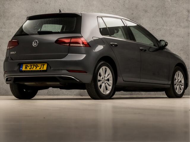 Volkswagen GOLF 1.4 TSI Sportline (APPLE CARPLAY, GROOT NAVI, CAMERA, CLIMATE, LM VELGEN, SPORTSTOELEN, ADAPTIVE CRUISE, PARKEERSENSOREN, NIEUWSTAAT)
