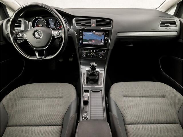 Volkswagen GOLF 1.4 TSI Sportline (APPLE CARPLAY, GROOT NAVI, CAMERA, CLIMATE, LM VELGEN, SPORTSTOELEN, ADAPTIVE CRUISE, PARKEERSENSOREN, NIEUWSTAAT)