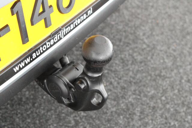 Volkswagen GOLF 2.0 TSI 245pk DSG GTI Camera Trekhaak Virtual Cockpit Led Navigatie ACC