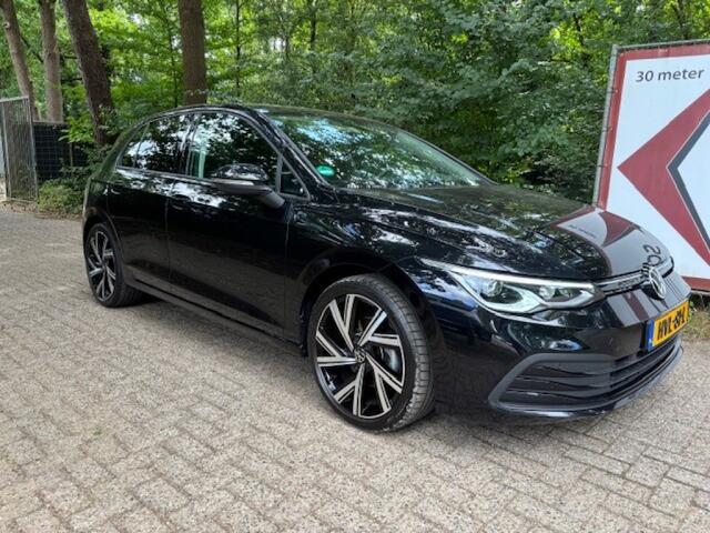 Volkswagen GOLF 1.0 ETSI **Carplay//18inch//DAB**