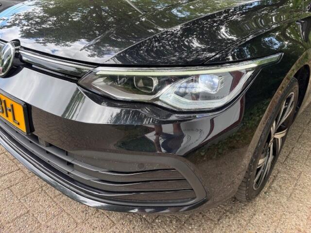 Volkswagen GOLF 1.0 ETSI **Carplay//18inch//DAB**