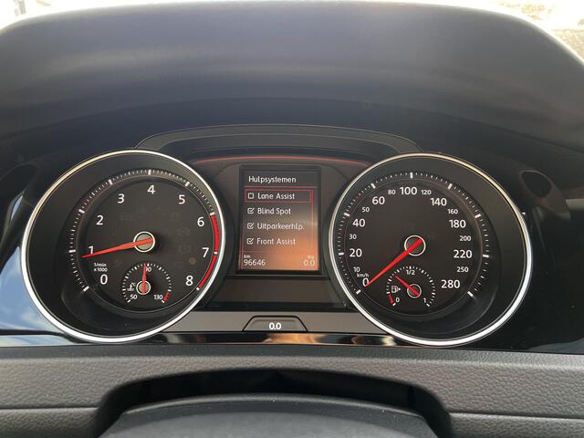 Volkswagen GOLF 2.0 TSI GTI | PanoDak | CarPlay | Keyless | BlindSpot