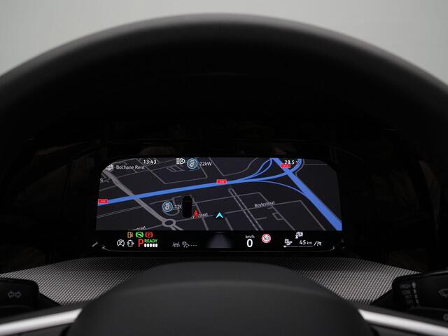 Volkswagen GOLF 1.5 272 pk DSG eHybrid GTE | Panoramadak | Trekhaak | Rondomzicht camera | Head-up display | IQ LighT | Stuur-/stoelverwarming