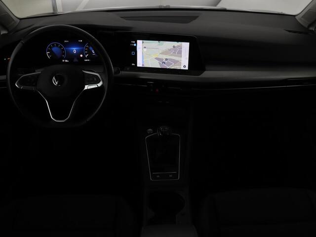 Volkswagen GOLF 1.0 TSI Life | Carplay | Sfeerverlichting | Navigatie | Adaptive cruise | Full LED | Parkeerhulp | DAB | Climate control | Bluetooth