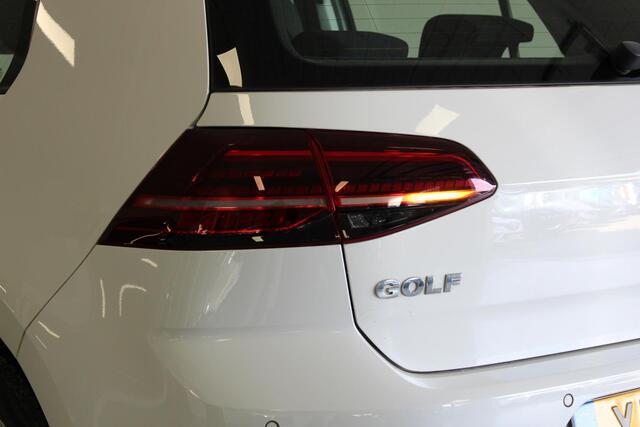 Volkswagen GOLF 1.6 TDI Comfortline Business | NL-AUTO | 16'LMV | ACC | STOEL-VERW | DAB | CARPLAY | NAVI | PDC-V/A | LED |