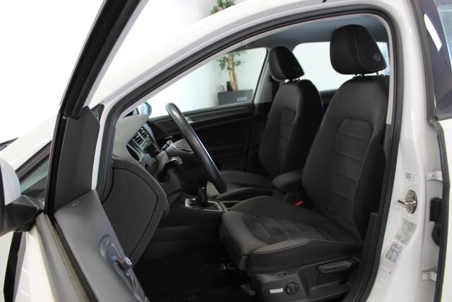 Volkswagen GOLF 1.6 TDI Comfortline Business | NL-AUTO | 16'LMV | ACC | STOEL-VERW | DAB | CARPLAY | NAVI | PDC-V/A | LED |