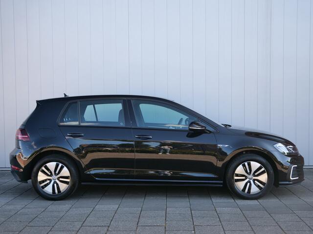 Volkswagen GOLF 1.4 TSI 205pk PHEV GTE Automaat Navigatie / Adaptive cruise / Apple Carplay / Dodehoek