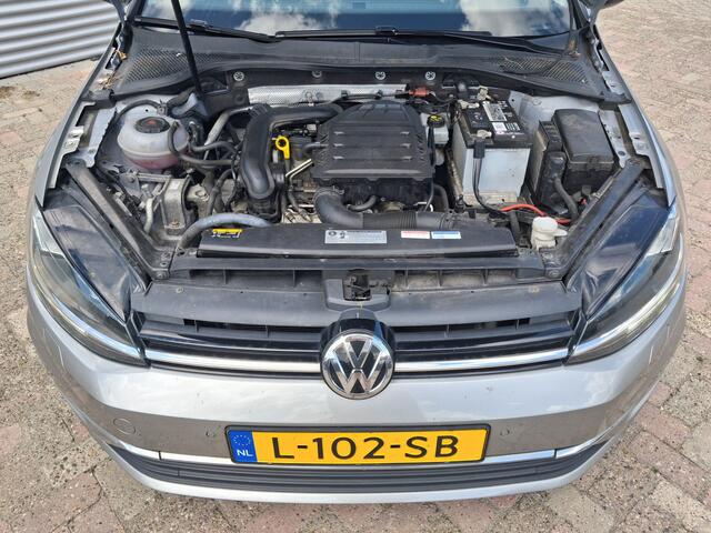 Volkswagen GOLF Variant 1.0 TSI Comfortline Business | Nieuw Binnen! | Stoelverwarming | Trekhaak | Navi