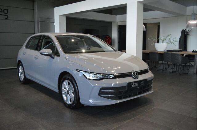 Volkswagen GOLF 1.5 TSI LIFE app connect clima cruise led pdc 16 inch !!