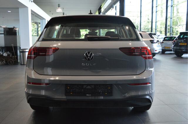 Volkswagen GOLF 1.5 TSI LIFE app connect clima cruise led pdc 16 inch !!