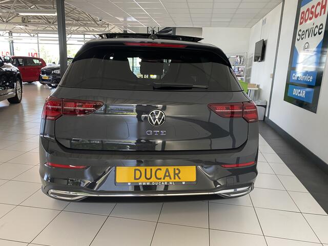 Volkswagen GOLF 1.4 eHybrid GTE | Panodak | IQ- Light |Head-up Display / dodehoek | Stoelverwarming / carplay