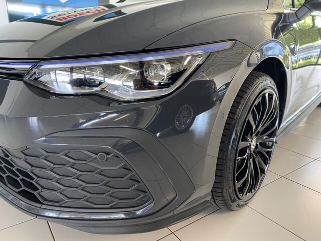 Volkswagen GOLF 1.4 eHybrid GTE | Panodak | IQ- Light |Head-up Display / dodehoek | Stoelverwarming / carplay