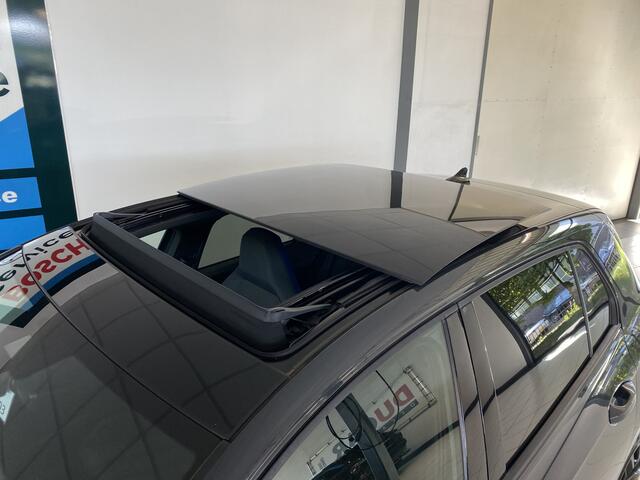 Volkswagen GOLF 1.4 eHybrid GTE | Panodak | IQ- Light |Head-up Display / dodehoek | Stoelverwarming / carplay