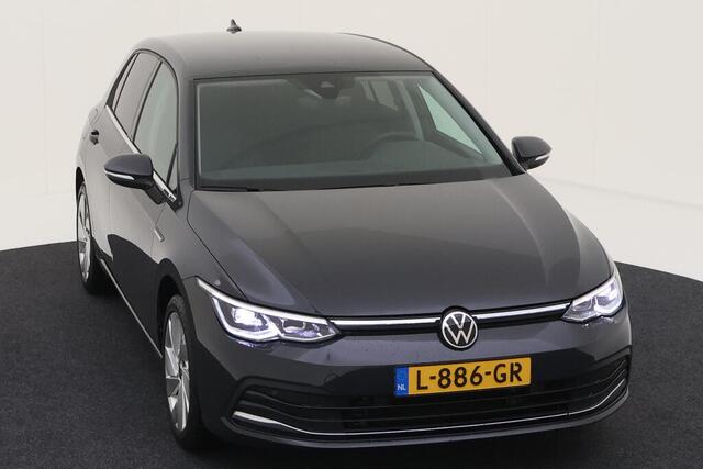 Volkswagen GOLF 1.5 TSI Style / LED / App connect / Parkeersensoren / Lichtmetaal 17 inch /
