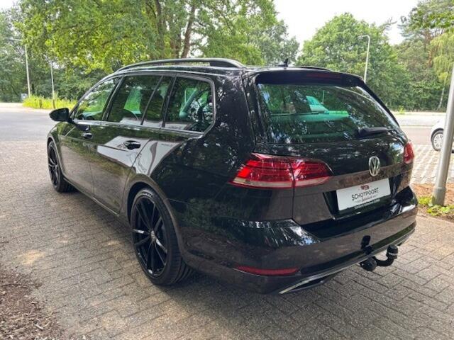 Volkswagen GOLF 1.5 TSI **19inch//DAB//CArplay//PAno dak**