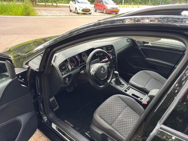 Volkswagen GOLF 1.5 TSI **19inch//DAB//CArplay//PAno dak**