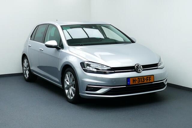Volkswagen GOLF 1.5 150pk TSI Highline. Adaptief Cruise, Camera, Clima, StoelVerw, 17"LMV