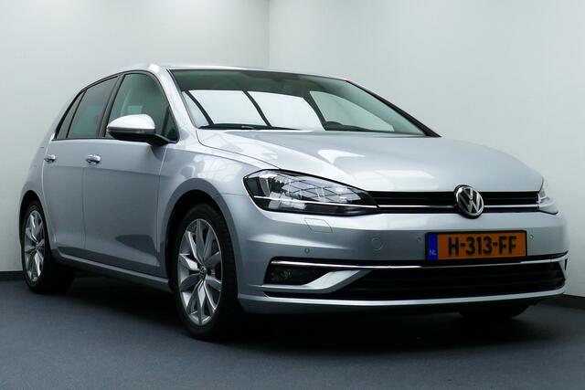 Volkswagen GOLF 1.5 150pk TSI Highline. Adaptief Cruise, Camera, Clima, StoelVerw, 17"LMV