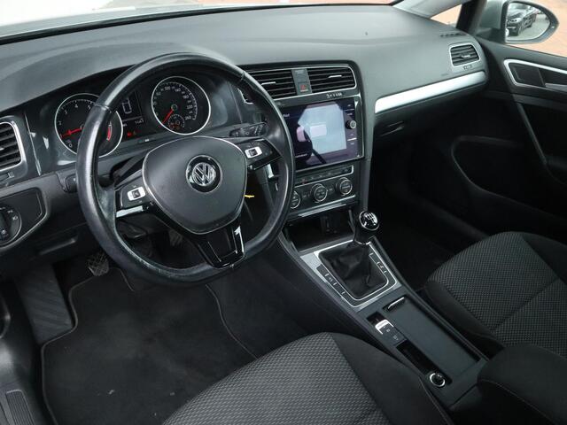 Volkswagen GOLF 1.0 TSI Trendline | Clima | PDC V+A | Carplay/Android auto | Start/stop |