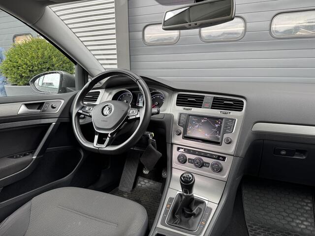 Volkswagen GOLF 1.2 TSI Connected Series | Navigatie | Carplay | Cruise Control | Lichtmetalen Velgen |