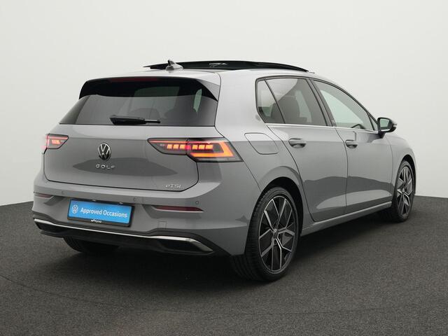 Volkswagen GOLF 1.5 eTSI 150 pk DSG Style Edition 50 | Panoramadak | Geheugen-/massagestoelen | IQ Light | Head-up display
