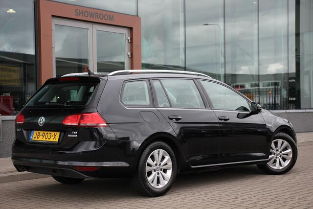 Volkswagen GOLF Variant 1.0 TSI Business Edition Connected | DSG | Achteruitrijcamera |