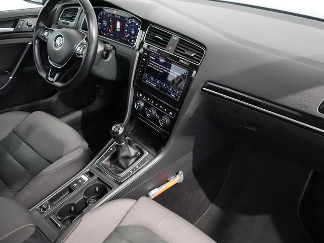 Volkswagen GOLF Variant 1.5 TSI Highline | Dynaudio | Pano | Massage | Trekhaak |