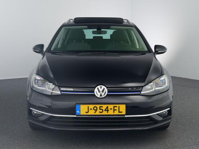 Volkswagen GOLF Variant 1.5 TSI Highline | Dynaudio | Pano | Massage | Trekhaak |