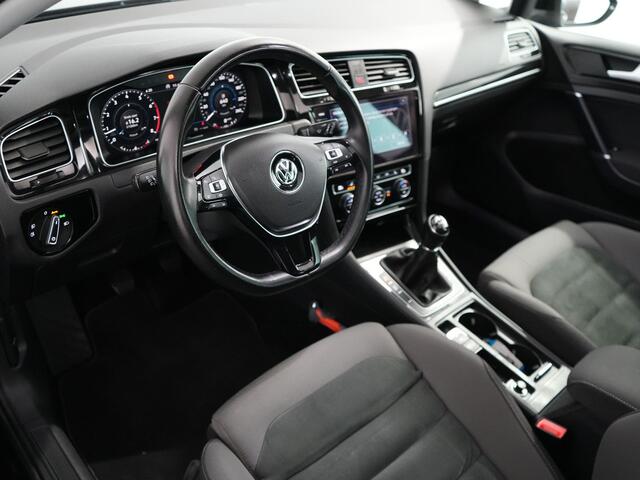 Volkswagen GOLF Variant 1.5 TSI Highline | Dynaudio | Pano | Massage | Trekhaak |