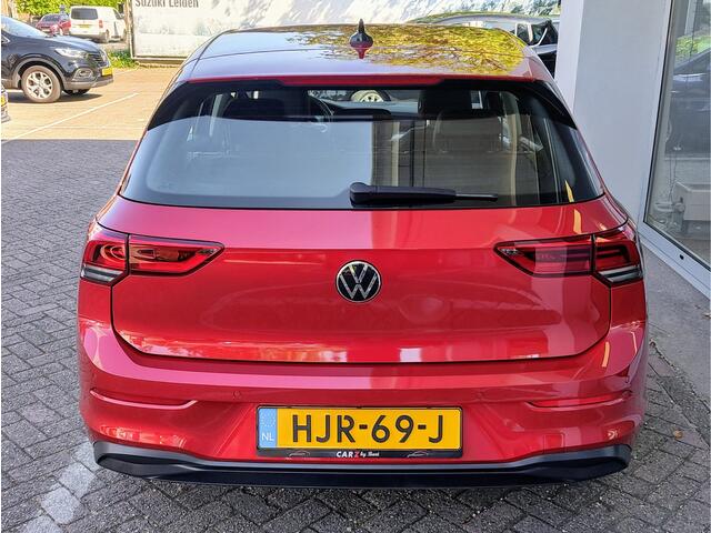 Volkswagen GOLF 1.0 eTSI LIFE AUTOMAAT Virtual Cockpit | Clima | Carplay/Android