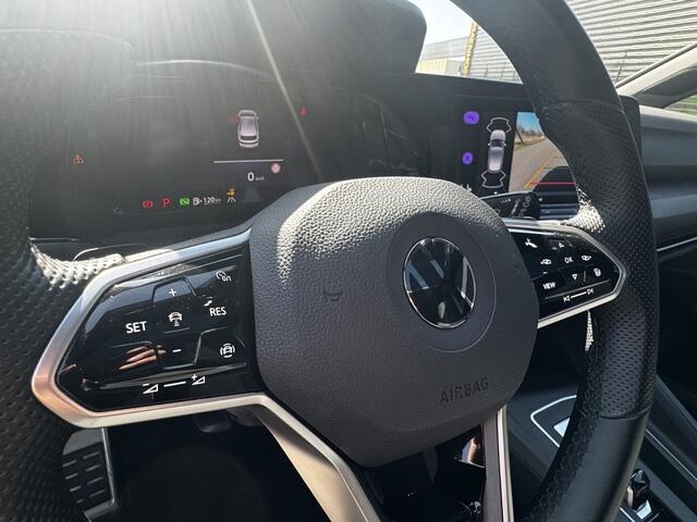 Volkswagen GOLF 1.5 eTSI R-Line Bns+ Pano | Camera | IQ