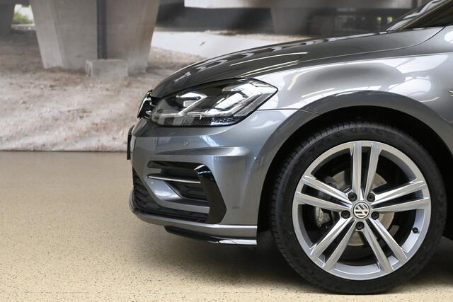 Volkswagen GOLF 1.5 TSI 150pk Highline Business R | NL-auto | LED | ACC| Camera | R-Line | 100% (Dealer) onderhouden label