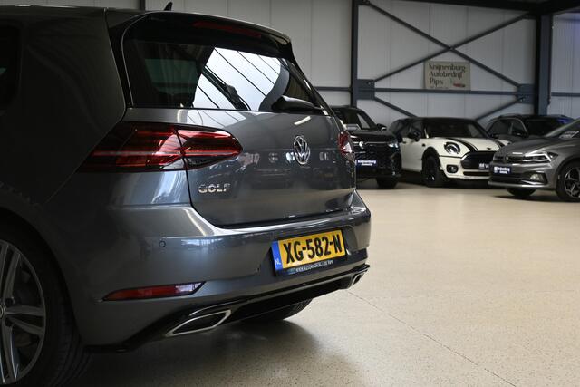 Volkswagen GOLF 1.5 TSI 150pk Highline Business R | NL-auto | LED | ACC| Camera | R-Line | 100% (Dealer) onderhouden label