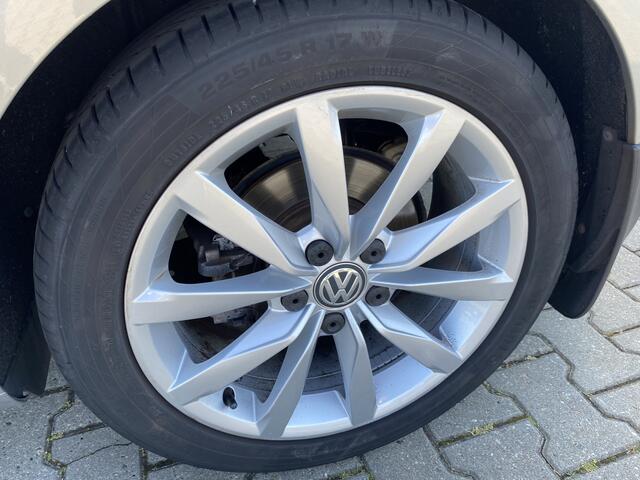 Volkswagen GOLF 1.5 TSI Highline Adaptive Cruise Control, App-Connect & Virtual Cockpit