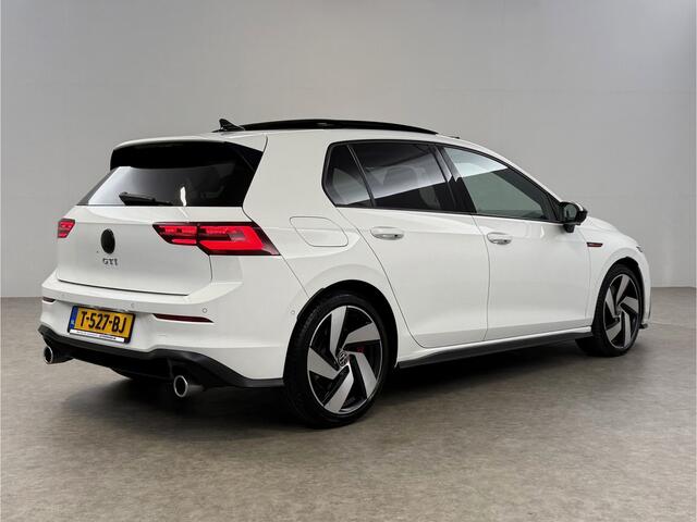 Volkswagen GOLF 2.0 TSI GTI 245PK Pano | Harman-Kardon Audio | IQ | Sfeer LED Carplay Camera Head-up Virtual Clima Cruise Navi PDC 18''LMV