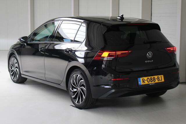 Volkswagen GOLF 1.0 TSI Life Navigatie | Climate Control | Stoelverwarming | Lichtmetalen velgen