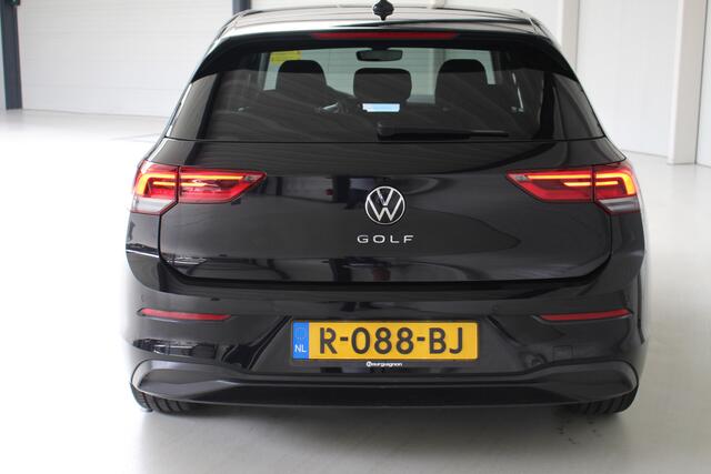 Volkswagen GOLF 1.0 TSI Life Navigatie | Climate Control | Stoelverwarming | Lichtmetalen velgen
