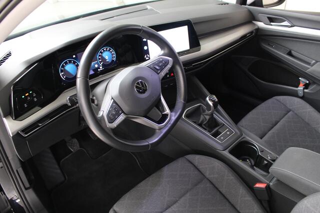 Volkswagen GOLF 1.0 TSI Life Navigatie | Climate Control | Stoelverwarming | Lichtmetalen velgen