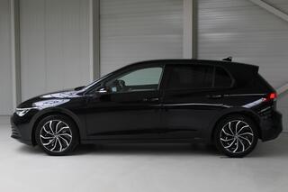 volkswagen-golf-1.0-tsi-life-naviga