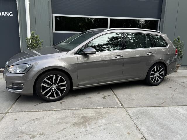 Volkswagen GOLF Variant 1.4 TSI 125pk H6 Connected Series Navigatie Massagestoel Camera Climate Control Trekhaak